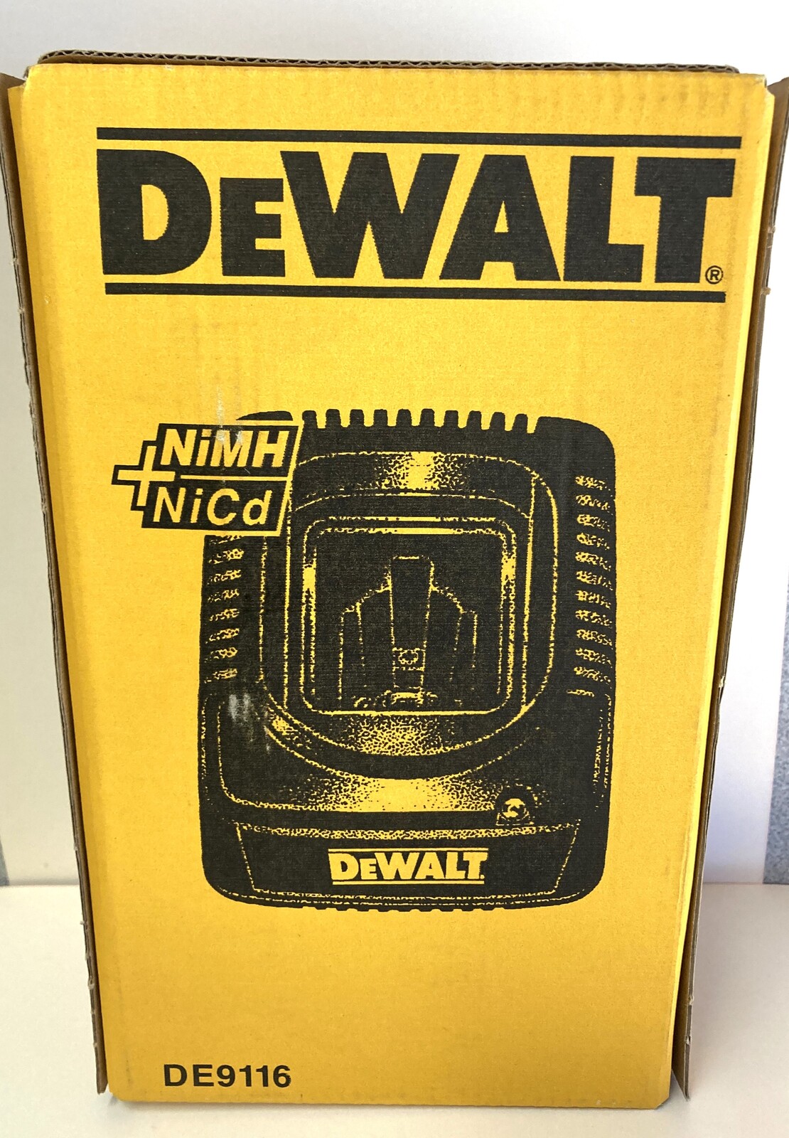 Dewalt 7.2V 18V NIMH NiCD Battery Charger DE9116