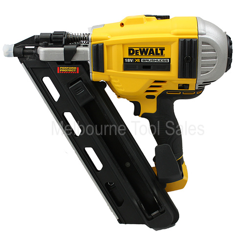 tool test 18v BRUSHLESS FRAMER DEWALT FRAMING / 18V NAIL 20V / DCN692